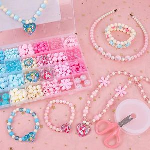 24 rutnät flickor diy pärla set smycken gör kit för barn flicka pärlpärlor för armband ringar halsband kreativitetssatser konst hantverk 231229