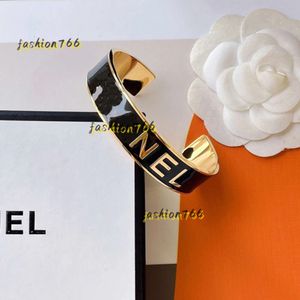 Fashion Multicolor Open Bangle Adjustable Humanized Design Bracelet Lovely Selected Female Friend Charm Exquisite Premium Jewelry Accessories