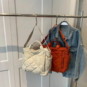 Duffel Bags Outono Inverno Bolsa de Alça Superior Grande Capacidade Acolchoada Commute Rhombic Malha Cor Sólida Moda Casual para Compras de Rua