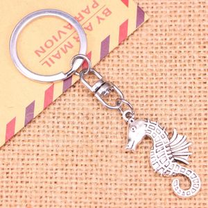 Keychains 20st Fashion Keychain 38 18 mm Hippocampus Seahorse Pendants Diy Men smycken bil nyckelkedja ringhållare souvenir för gåva