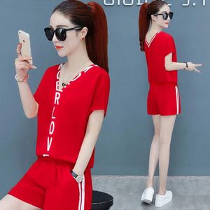 Defina o traje feminino de tamanho grande tracksuit casual 2021 Summer New Fashion Loose Vneck Crop Top e Shorts Duas peças para mulheres roupas