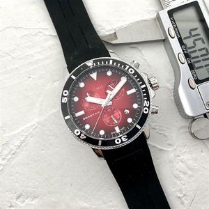 Erkekler İçin Bilek Kafaları 2022 Yeni Erkek Saatler 42mm Çapı Tüm Dial Work Quartz Saat 1853 En Lüks Marka Kronograf Kloc256o