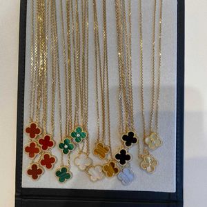 Jewelry Luxury VCF Fashion Designer Accessories Ten Flower Pendant Necklace Lucky Four Leaf Grass 10 Flower Necklace Collar Chain Fritillaria Necklace Agate MFDU