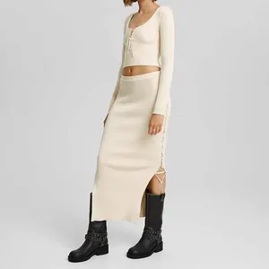 Рабочие платья CINESSD Модные женские комплекты из двух предметов с длинным рукавом 2024 Весенний шерстяной верх Темпераментная кружевная полуюбка по бокам Сплошной цвет WS867