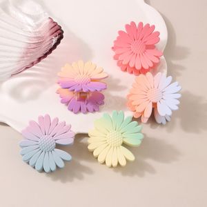 Artiglio per capelli color caramello da 6 cm, dolce coreano, fermaglio per capelli margherita medio satinato per accessori per capelli da donna e ragazza