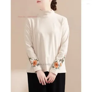 Abbigliamento etnico 2023 T-shirt con ricamo floreale nazionale T-shirt da donna vintage Hanfu Top Camicia cinese Tang Base con colletto alla coreana orientale