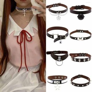 Gargantilla gótica Punk con remaches de punta para mujer, Collar con cinturón y campana de corazón redondo marrón, correa para el cuello, gargantilla de Cosplay, accesorios góticos