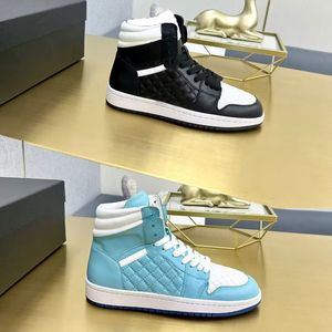 Casual shoes designer womens shoes Travel leather lace-up sneaker fashion lady Running Trainers Letters woman shoe Flat Printed gym sneakers Large size 35-42 With box