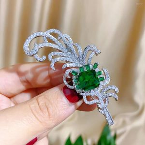 Brooches Winter Feather For Women Men Luxuriously Inlaid Zircon Emerald Corsage Clothing Accessories Pin Fashion Jewelry