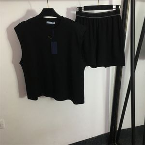 Kvinnors svarta tvåstycksbyxor sätter mode sommardesigner brun kvinnor bomull blandar jumper ärmlösa tshirts med lösa shorts byxkvinna kläder