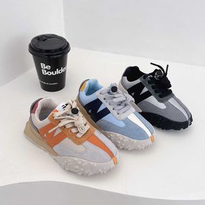 Sneakers Nowe buty sportowe dla dzieci na wiosnę i jesień 2023 miękkie butę do biegania dla chłopców i dziewcząt230701