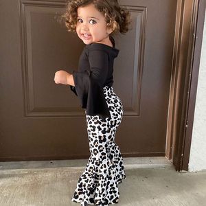 Clothing Sets Baby Girl Clothes Set T shirt Tops Leopard Print Bell bottomed Pants Flared Outfits Kids Girls 230630