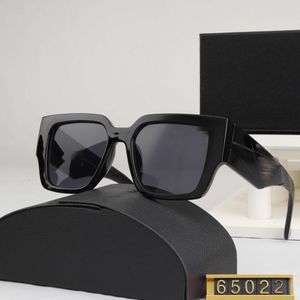Designer Triangle P Sunglasses 2023 Pujia New High Definition Fashion Square Gradient Sunglasses Trend Sunglasses 22056