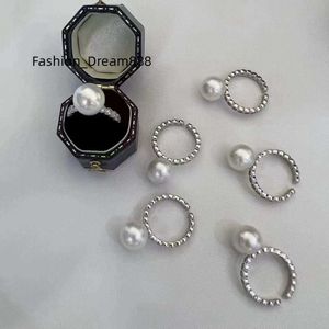 Anello con diamante pieno in pizzo colorato con anello di perle Edison luminoso e impeccabile rotondo da 10-11 mm Gioielli Moissanite con perle premium
