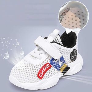 Sneakers Air Mesh Breattable Sport Shoes for Kids Korean Style Boys Girls Running Shoes Lightweight Outdoor vandring Sommar Sneakershkd230701