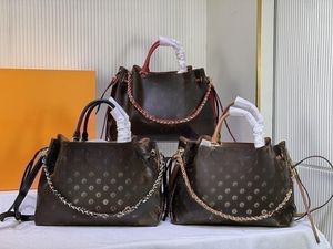Högkvalitativ påse lyxdesigner handväska läder perforerad väska mode klassisk kvinnors axelväska med plånbok kvinnors shoppingväska