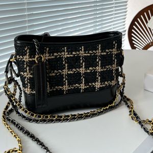 Hobo kedjor väskor designer märke väska totes crossbody lyx handväska mode axel hög kvalitet lady kvinnor brev handväska telefon plånbok konstverk