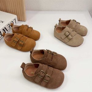 Sneakers 2023 Autumn New Girls' Single Shoe Casual Round Head Soft Cowhide Fashion Versatile Simple Shoes 1-6 Years OldHKD230701