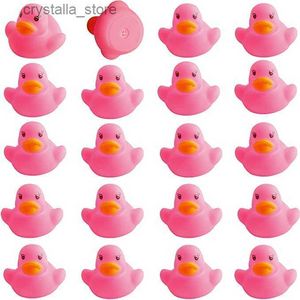 20 ADET Lastik Ördek Bebek Banyo Oyuncakları Pembe Lastik Ördekler Float Squeak Duckies Bebek Yürüyor Bebek için Hediye Yüzme Havuzu Parti L230518