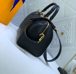 Designers Women Handbags Shoulder Bags Luxurys Lady Crossbody Highs Quality Classic Flower Letter Leather Messenger Purses Pures Marelle Totes M58947