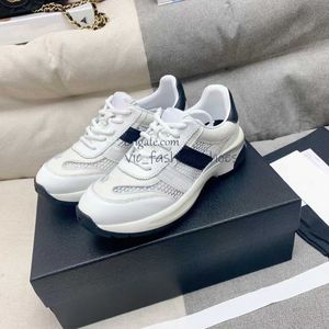 7A 2023 Ny designer Running Shoes Fashion Channel Sneakers Mens and Womens Luxury Sports Shoe New Casual Trainers Classic Sneaker Ccity Dfvnjkf