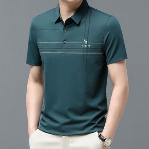 Polos męski hazzys przyczynowy polo Korea Golf Summer Striped Button Biznes Business Męskie streetwear krótkie rękawowe Topy 230630