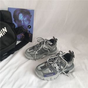 2023 Bahar Yeni Baba Ayakkabıları Ulzzang Spor Ayakkabıları Instagram Süper Ateş Koreli ile Kız Öğrenci Günlük Ayakkabılar Erkekler