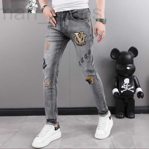 Herren-Jeans, bestickt, 2023 Frühjahr/Sommer, neue hochwertige, weiche, elastische Slim-Fit-Juniorhose E977