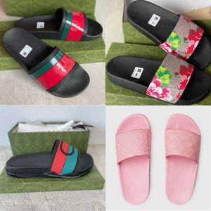 Designer Slides Pantofole da donna per uomo Sandalo estivo Sandalo da spiaggia Piattaforma piatta Lady Home Moda Scarpe Infradito Pantofola causale a strisce Tiger Bee con borsa NO311