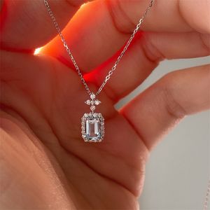 Ins Top Sell Bottle Pendant Простые ювелирные изделия из стерлингового серебра 925 пробы Аквамарин CZ Алмазные драгоценные камни Партия Женщины Свадьба Ключица Ожерелье для любовника Подарок