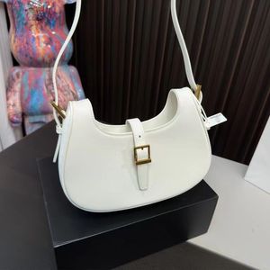 Den nya YY -underarmväskan är en enkel, exklusiv modedesignerväska med en avslappnad klassisk handväska pendlare personlighet axelväska