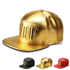 Bollmössor av hög kvalitet mode hiphop män kvinnor vip baseball mössor pu läder casual hattar svart guld rött ben låda paket 230630