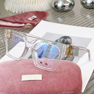 Okulary przeciwsłoneczne Aviator MIU Plain Mirror Womens Retro Outdoor MIU Dark Glasses Uv400 Podróżowanie szklanki przeciwglarze z pudełkiem