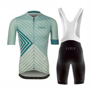 Conjuntos de camisas de ciclismo 2023 Cobik Clothing Custom Ropa Ciclismo Hombre Respirável Conjunto de manga curta Mtb Bike Uniforme Maillot 230701