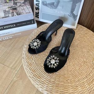 Fashion Women Sandals Trendy Flowers Lace Pumps Italy Delicate Peep Toe Sunflower Laces Embellished Designer Senior Gift Evening Dress Sandal High Heels Box EU 34-43