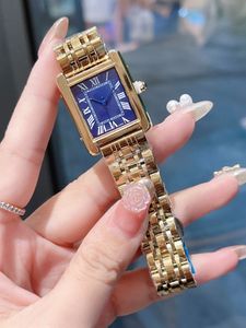 新しい高級時計女性時計スクエアタンクウォッチデザイナーダイヤモンドウォッチプレミアムクォーツムーブメントサイズ27x27ステンレススチールブレスレットサファイアガラス防水