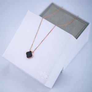 Клеверное ожерелье сердца ожерелья колье дизайнер дизайнер Moissanite Подвеска 18 тыс. Золотая кубинская цепь свитера