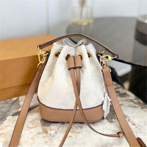 2023 Novos Designers Chegaram Bolsas de Ombro de Couro Velhas Bolsas de Balde de Flores Famosas Bolsas com Cordão Bolsa Corpo Cruz Composta Bolsa Crossbody Bolsa Tote