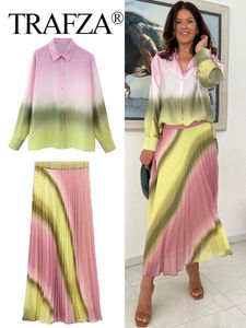 Zweiteiliges Kleid TRAFZA Damen bedrucktes Rock-Set Langarm-Shirt Revers TieDye-Bluse Tops Hohe Taille Faltenröcke Frau Streetwear-Sets 230630