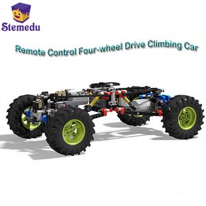 ElectricRC Car 4WD Offroad Technical Electric Remote Control Climbing RC Model EngineモーターMOC差動ギアビルディングブロックおもちゃ230630