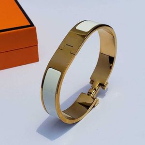 2023 new high quality designer bracelets for men and women stainless steel couple bracelet fashion jewelry Valentine's Day gift 5IXY
