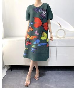 Luxury ISSEY Elegant and Comfortable Casual Butterfly Print Summer Pleated Dress