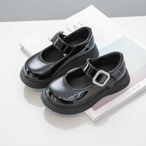 Tênis Meninas Mocassins 2022 Primavera e Verão Raso Nova Princesa Japonesa Versátil Reino Unido Uniforme Raso Sapatos de Couro para Escola SimplesHKD230701