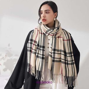 Cachecóis de inverno da moda varejo para venda Cachecol feminino de dupla face com várias cores para escolher Babag de celebridades personalizadas Saída casual