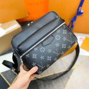 Mens louvis sports gym Shoulder satchel bag Luxury trio outdoor tote bag Womens M69443 handbags cross body Messenger bags Designer M30830 leather clutch camera Bags