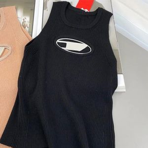 Kırpılmış üst örgü tank tasarımcısı d t-shirt içi boş tee bayan örgüler kadınlar üstleri seksi kolsuz yoga yaz tees yelek vs sutyen kızlar spor salonu siyah beyaz yoga tank üst t gömlek