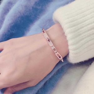 Hot Luxurious for Women Letter Round H Lock Smycken S925 Silver Bangle Set France Quality Golden Rose Gold Superior Quality Armband FU01