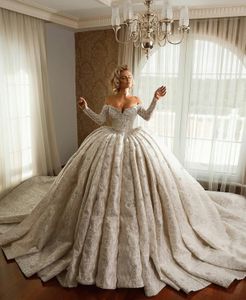 Luksusowa suknia balowa Suknie ślubne V Neck Długie rękawy Cekiny Aplikacje Zroszony Długość podłogi Ruffles Koronka 3D Zipper Suknie ślubne z odkrytymi ramionami Plus rozmiar Vestido de novia