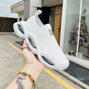 Fashion Dress Shoes sneaker designer casual men's and women's thick-soled craft mesh elastic socks mouth retro thick-soled sneakers treadmill drive factory home