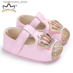 Nuove scarpe da bambino Cute Pink Crown Flower Bows Princess Baby Girl Shoes Cotton Mary Jane Scarpe da neonato Toddler Infant First Walkers L230522